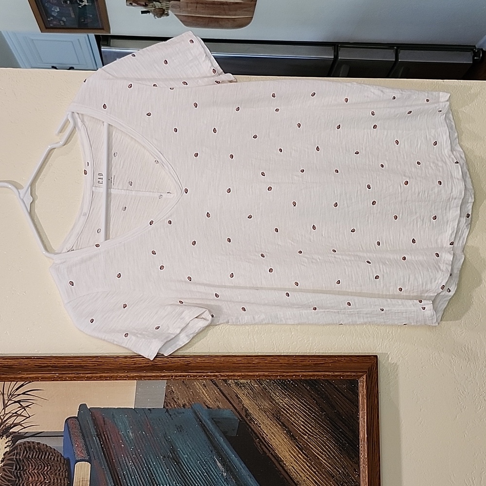 Gap Women's V-Neck Easy Tee